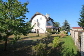 Villa Lounika, Żarnówko